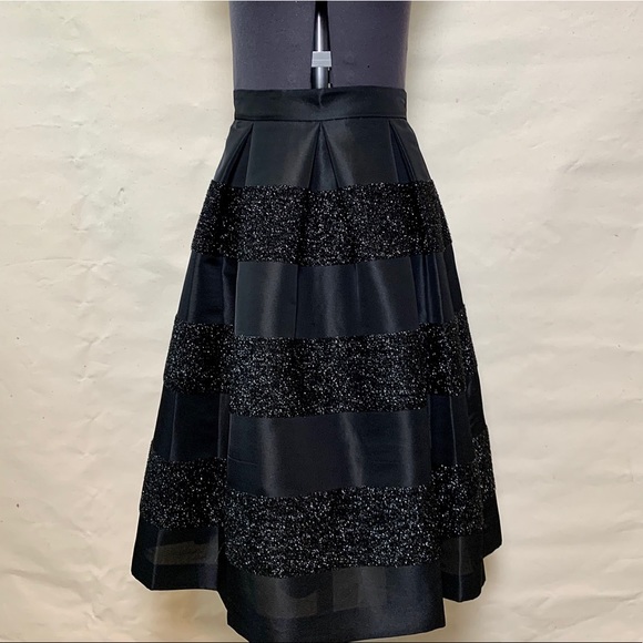 Eliza J Midi Full Skirt - Picture 2 of 5